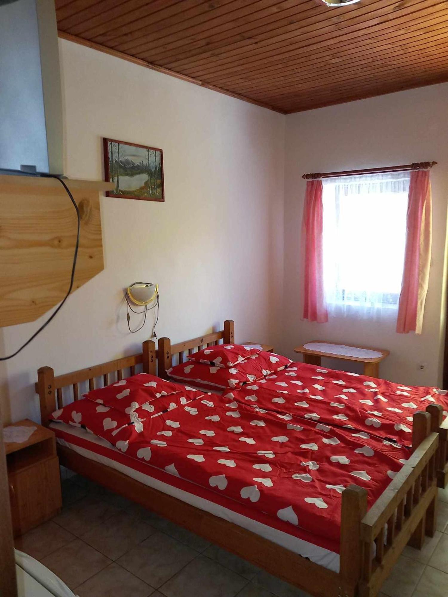 Zsuzsa Apartman Apartment Poroszlo Luaran gambar