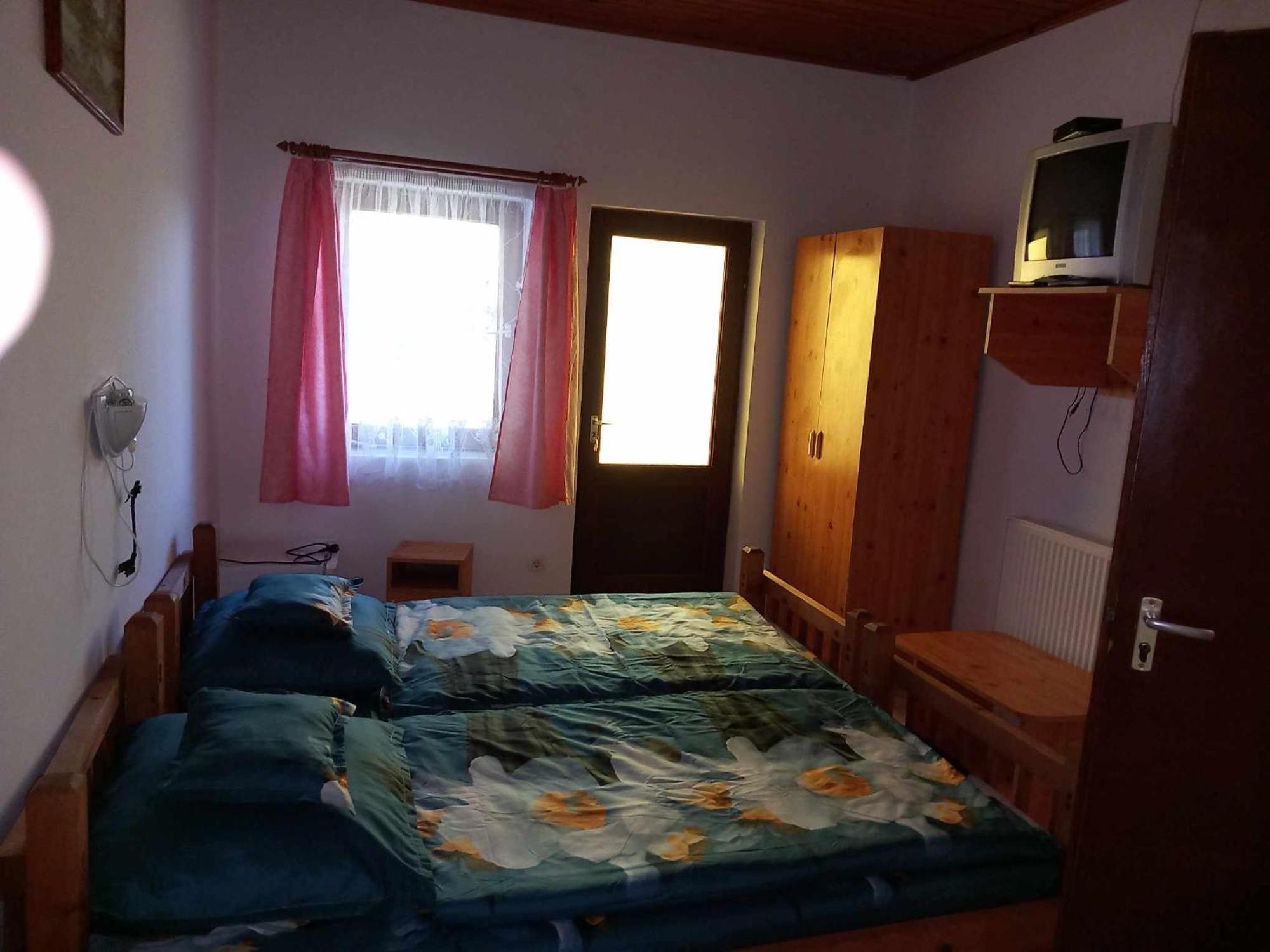 Zsuzsa Apartman Apartment Poroszlo Luaran gambar